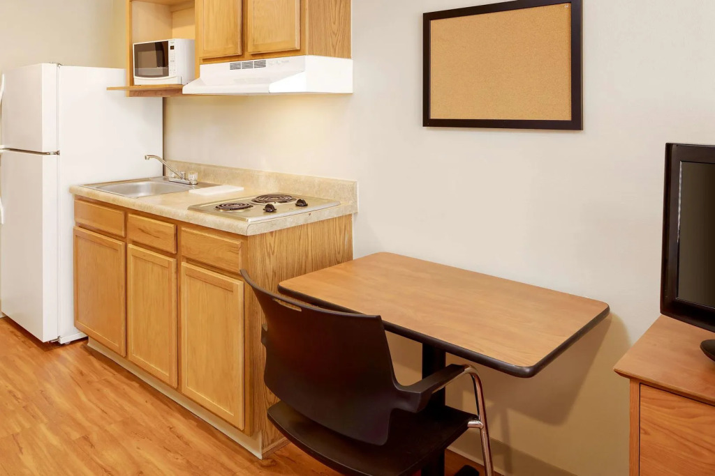 Extended Stay America Select Suites - Wilmington - West