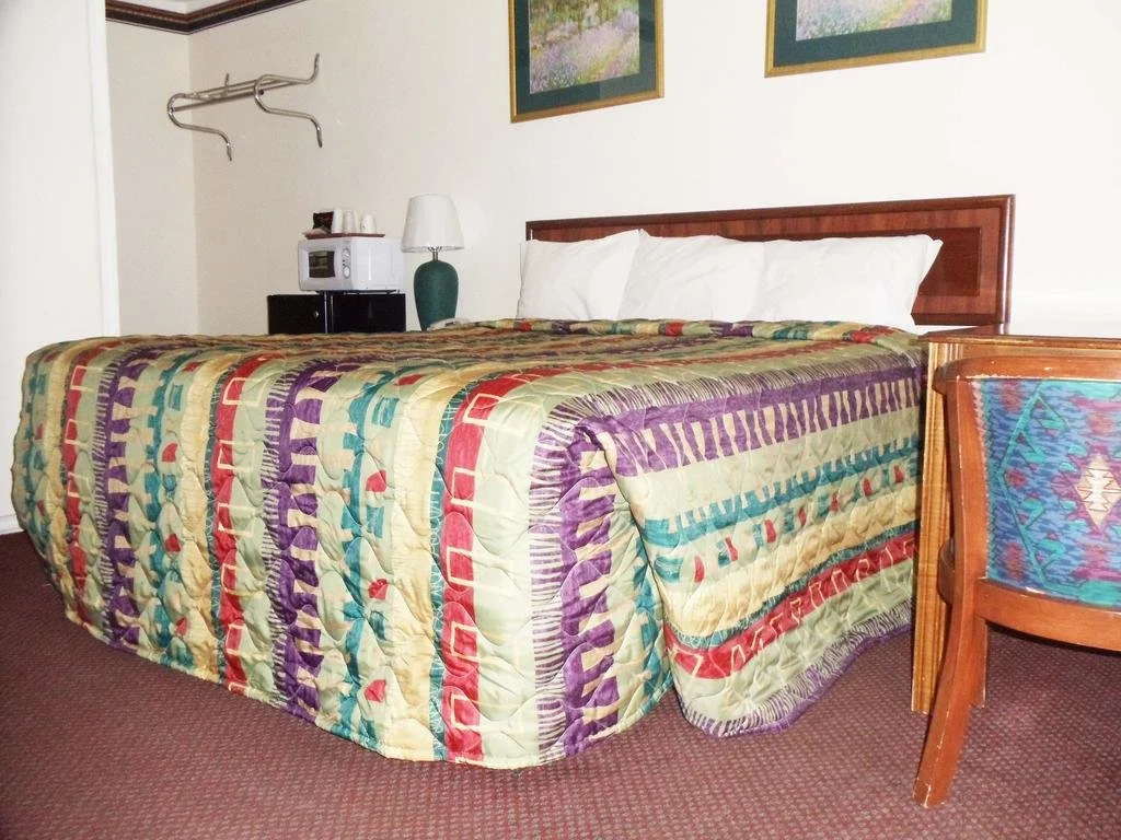 Antlers Budget Inn