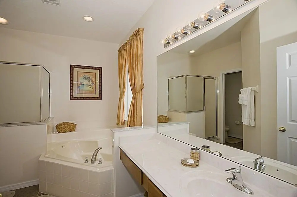 Ov1963 - Emerald Island - 5 Bed 4 Baths Villa