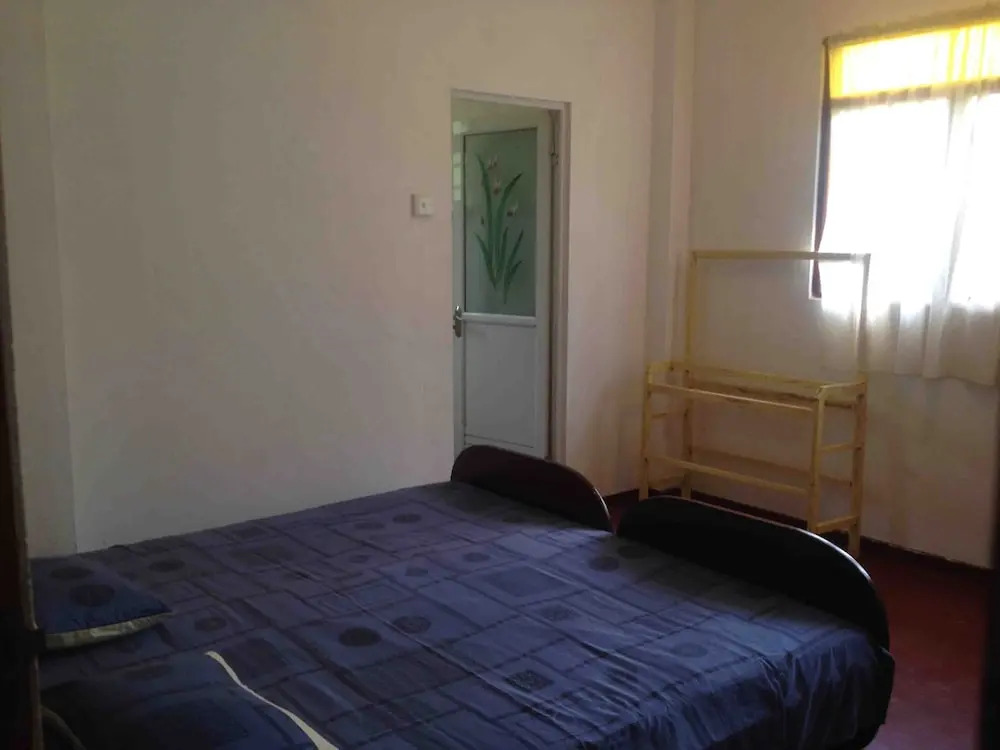 Hikka Green Family House
