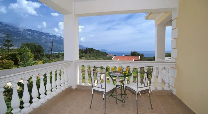 Lizas Villas