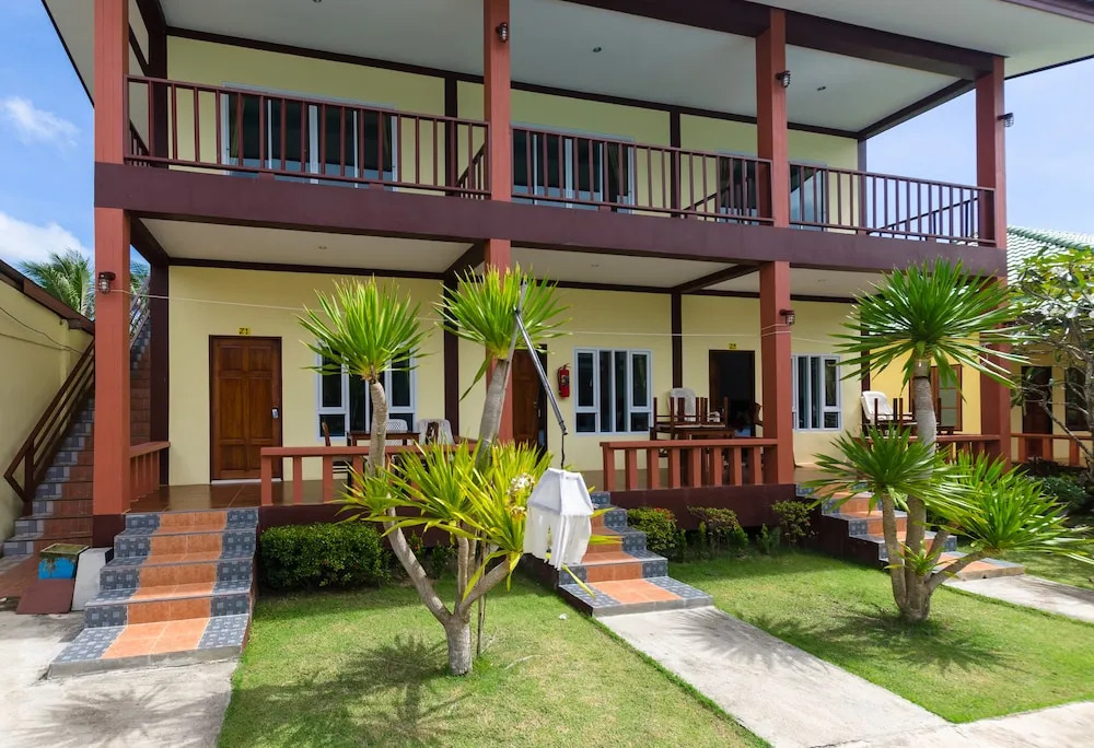Sleep In Lanta Resort