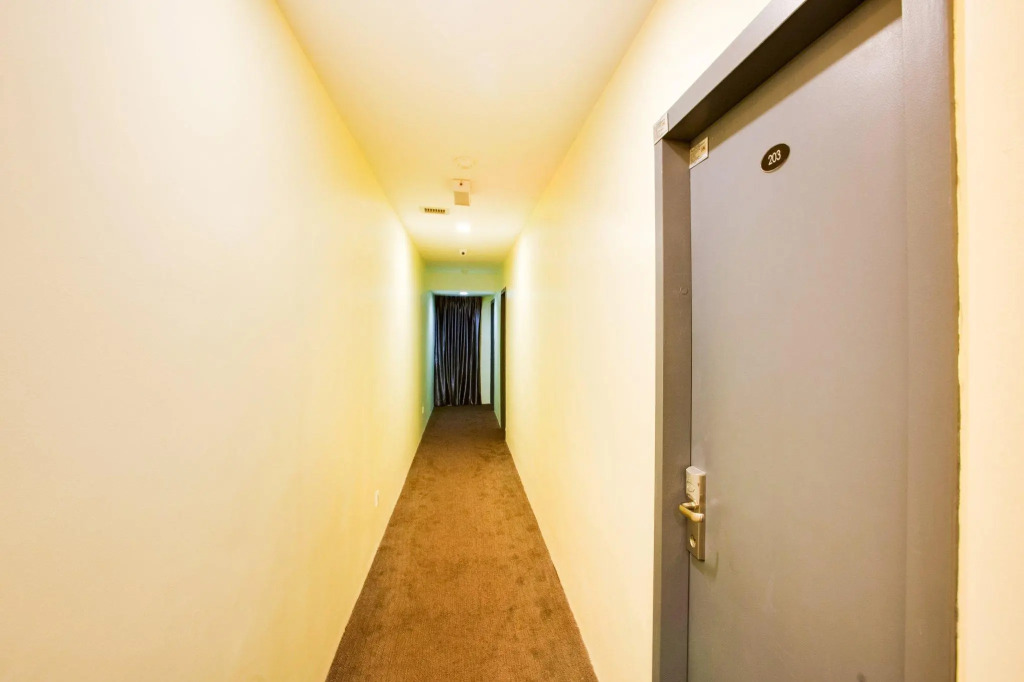 P Line Hotel
