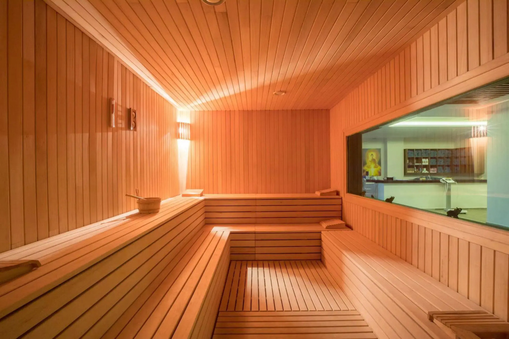 Karpalas City Hotel & Spa