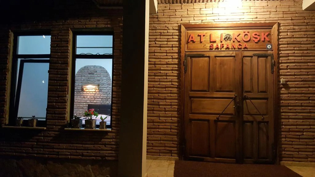 Sapanca Atli Kosk Butik