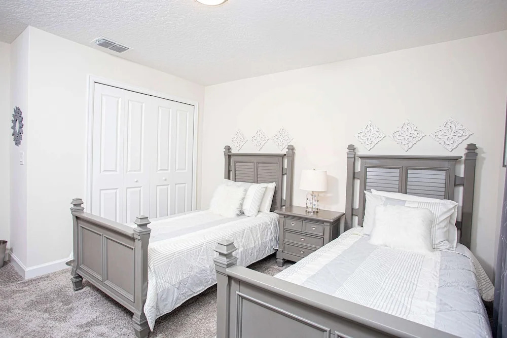 Marvelous 4 Bd w Pool Waterpark Near Disney 218