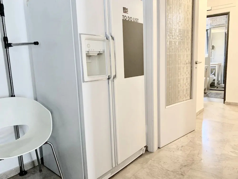 Impeccable 3-bed Apartment in Athens