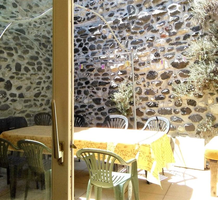House With 2 Bedrooms in Alba-la-romaine, With Furnished Terrace and W