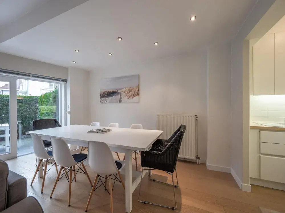 Apartment in Knokke Near Duinbergen Beach
