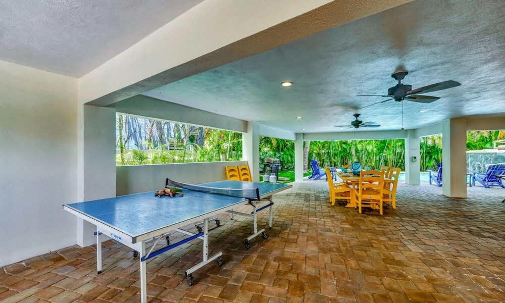 Tropical Hideaway