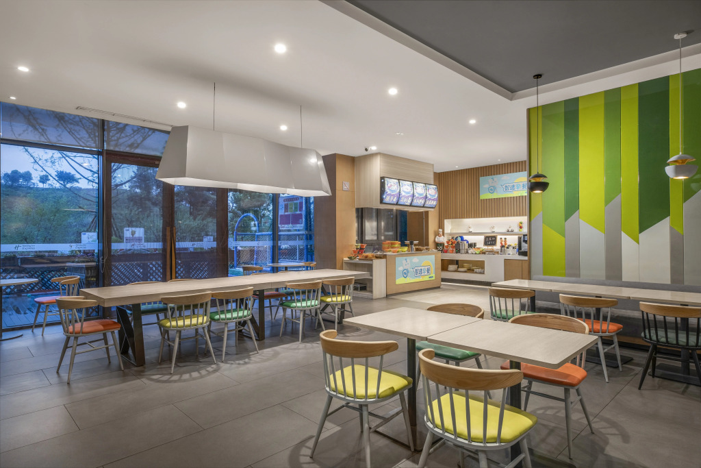 Holiday Inn Express Emei Mountain by IHG
