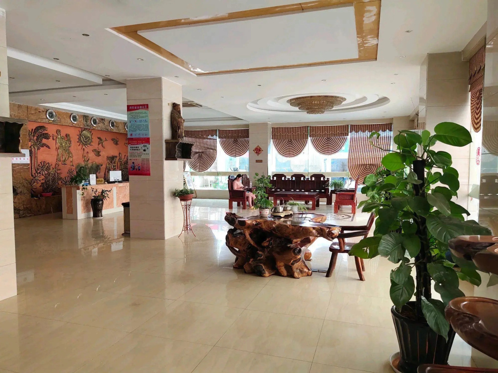 Huifeng Hotel