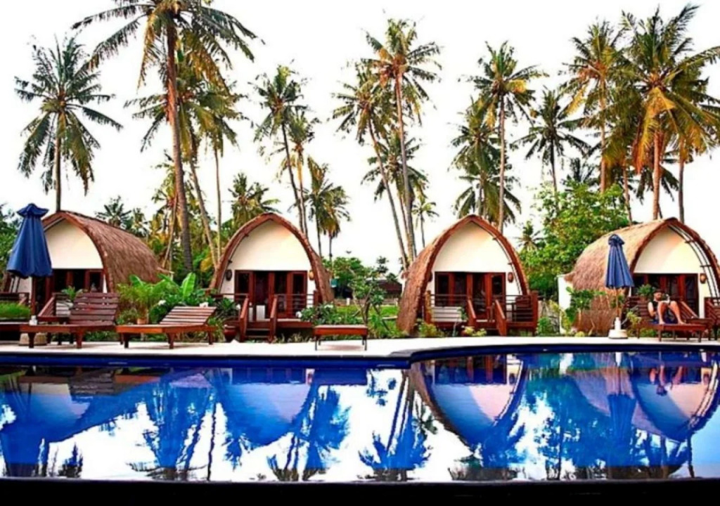 Oceans 5 Dive Resort