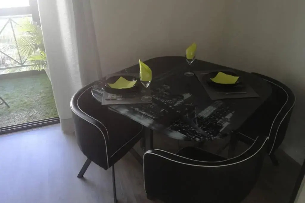 Ria Center Apartment - Right