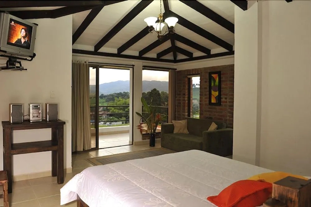 Mamatina Hotel