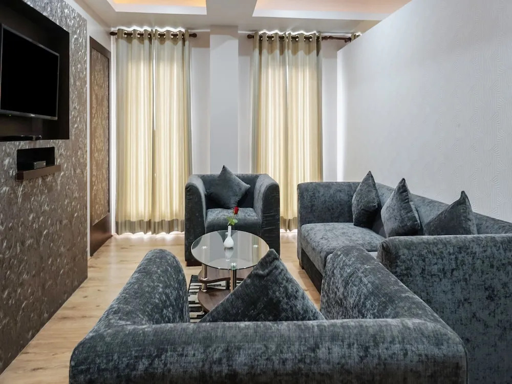 HOTEL THE KALYANIZ