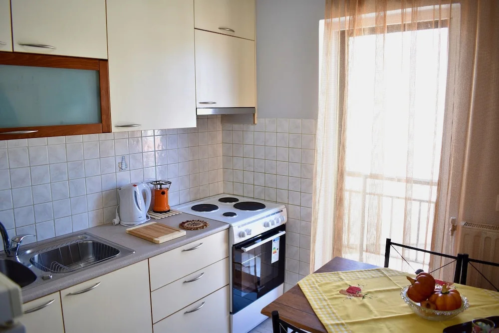 Alkyon Perea Apartments