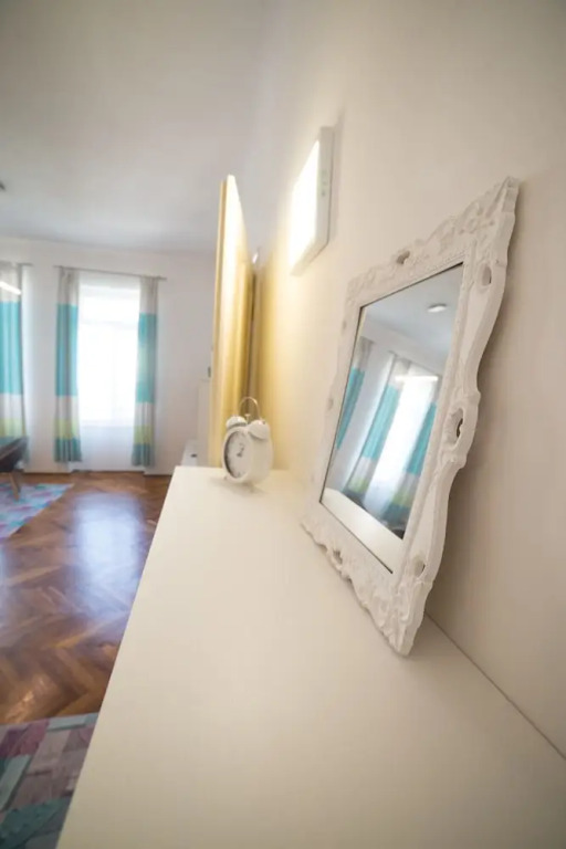 Mathe Apartments 4