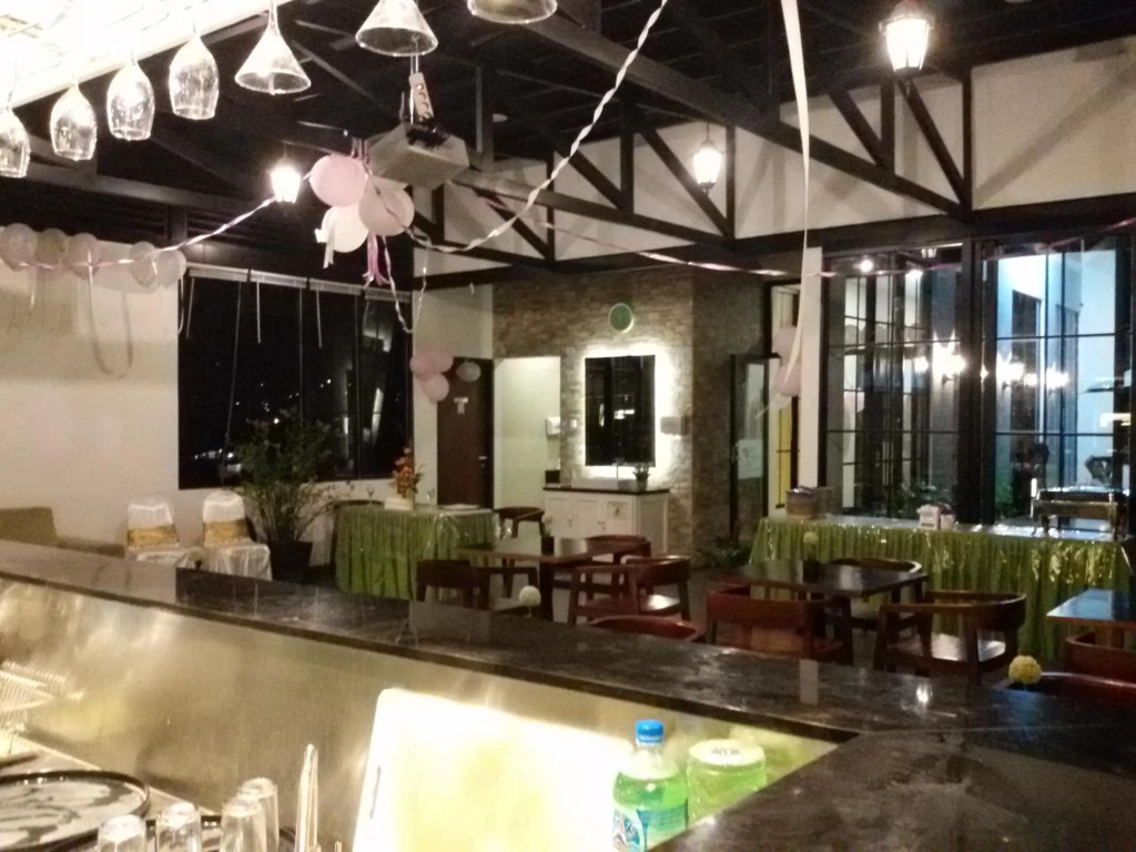 Airy Boulevard Ahmad Yani 17 Manado