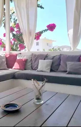 Holiday Home 5 Bedrooms - Ios