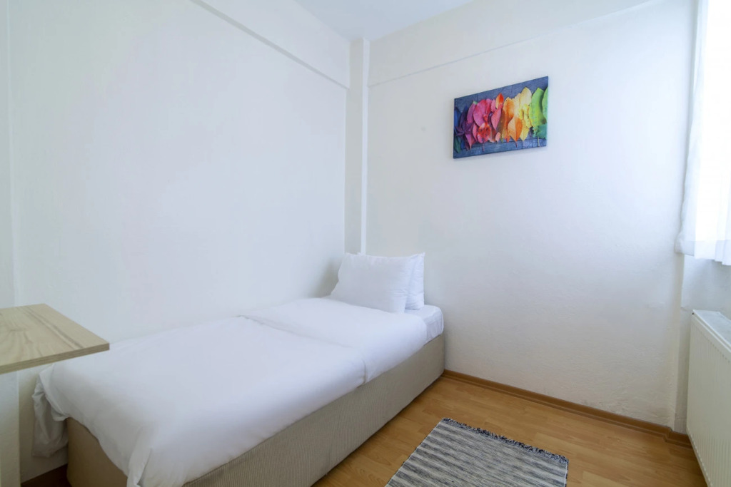 Lovely and Central Flat With Balcony in Sisli