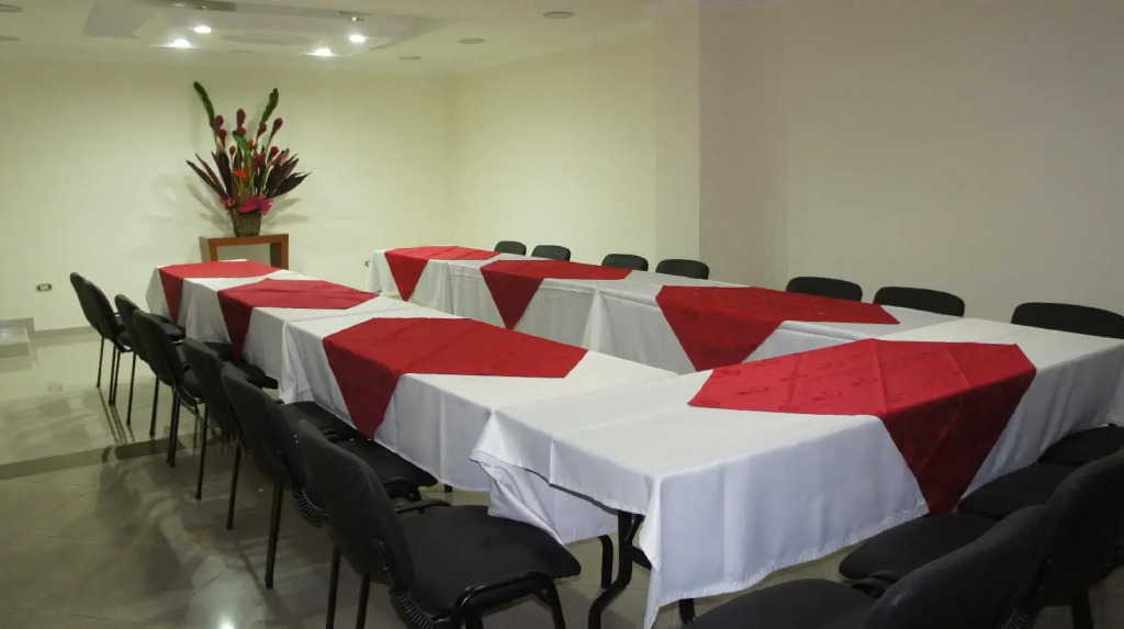 AW Hotel Salitre Real
