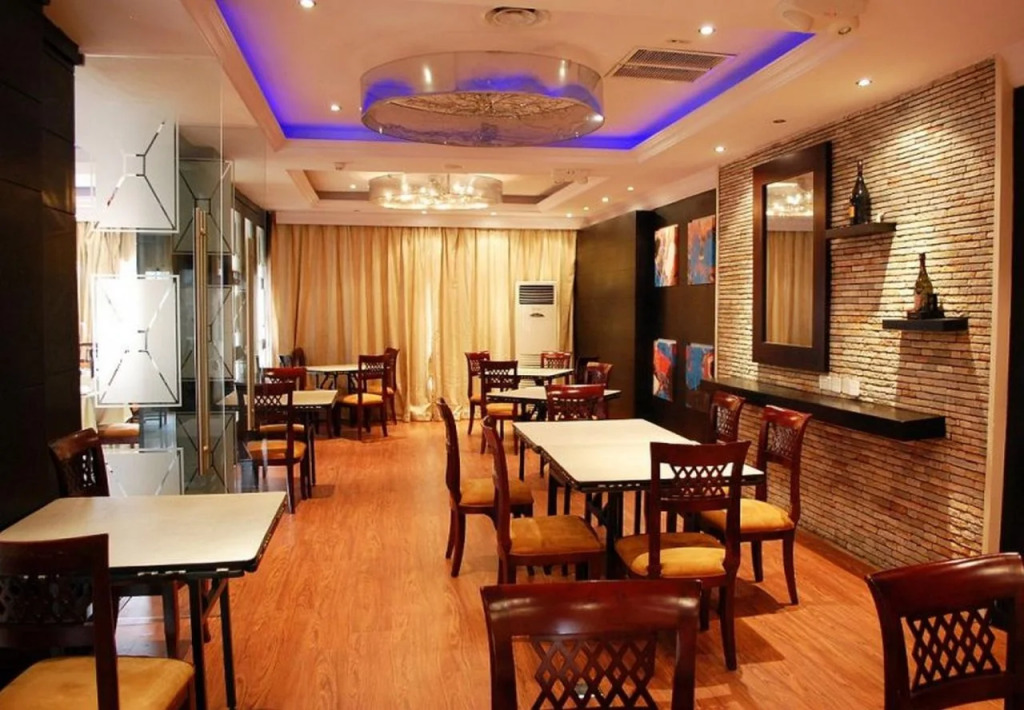 Owu Crown Hotel Ibadan
