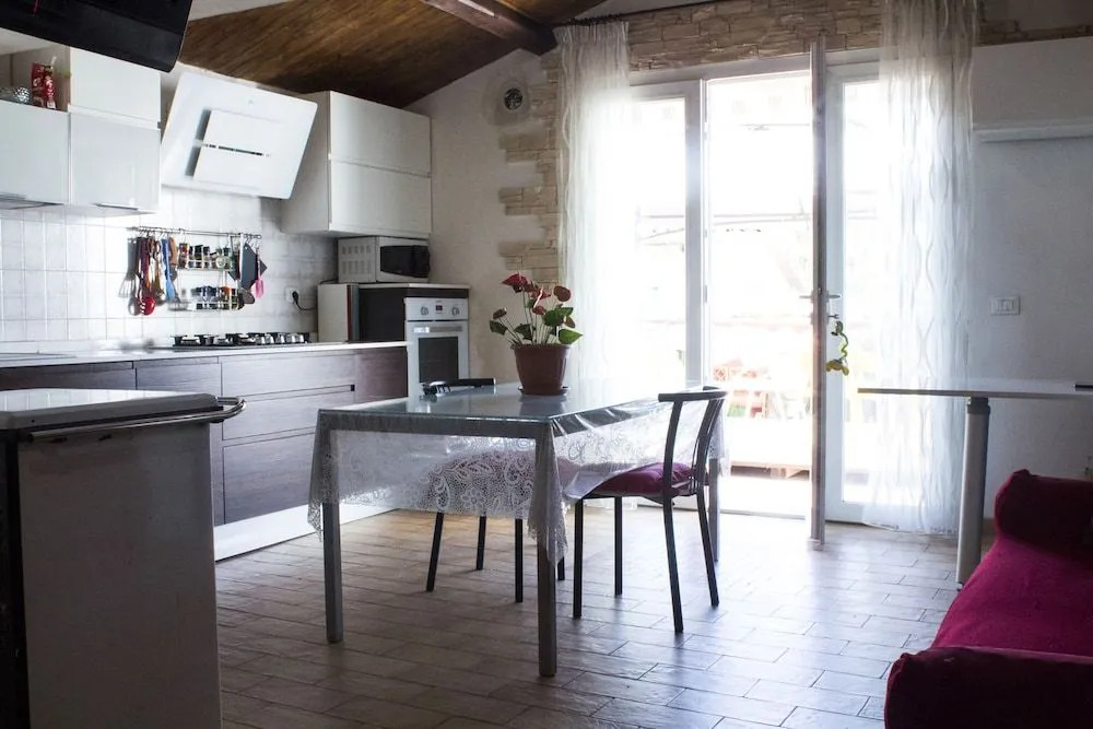 Eden Lilli - B & B Cartoceto