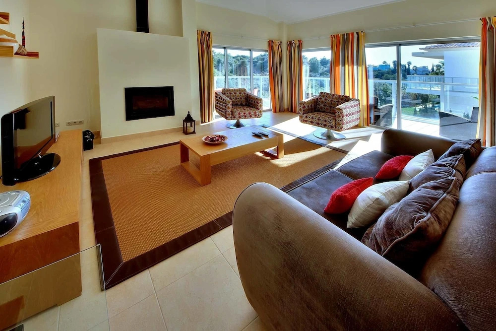 Villa Aqua