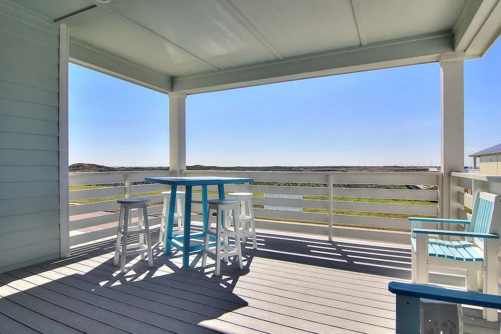 Postcards from Paradise 5BR Home