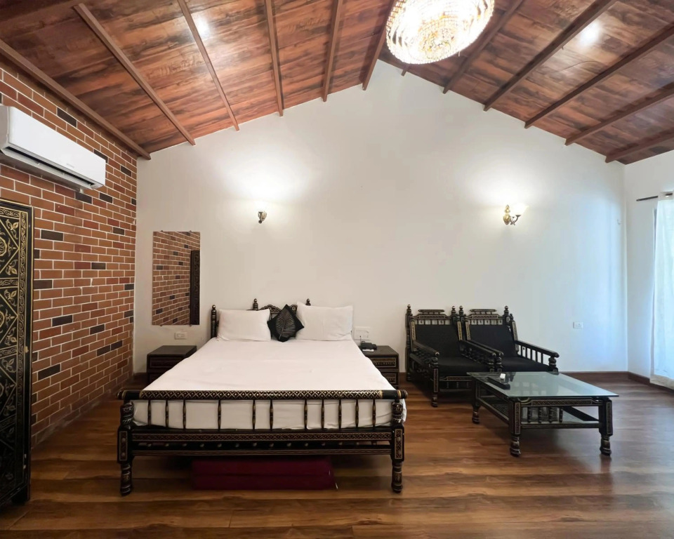 Anand Resort - A Luxury Private Pool Villa in Nashik