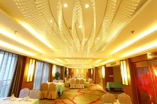 Longwei Hotel