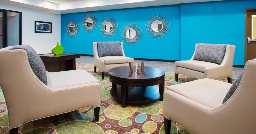 Holiday Inn Express & Suites Wyomissing by IHG