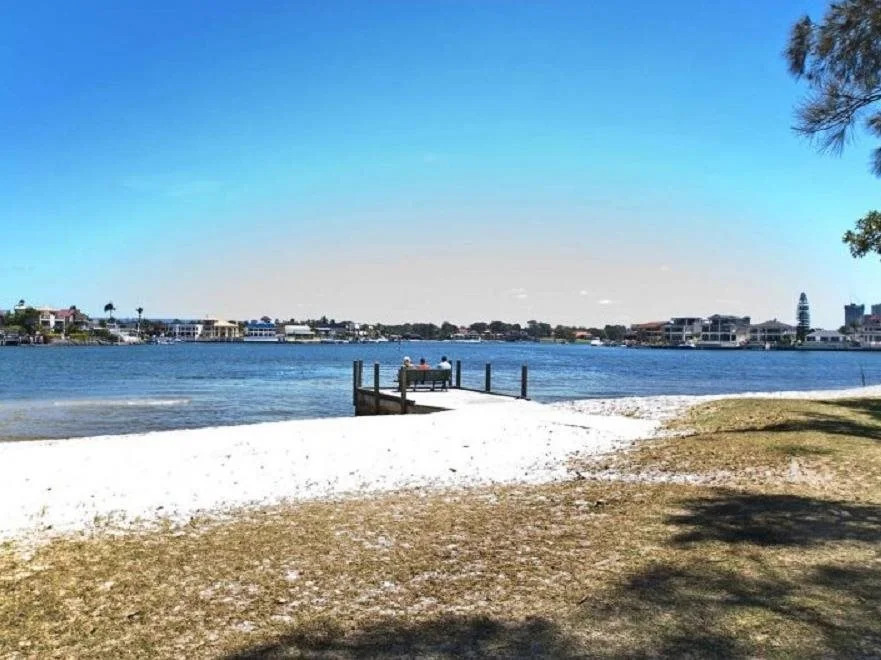 Budds Beach Apartments
