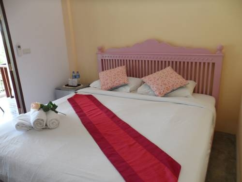Baanpordee Guesthouse