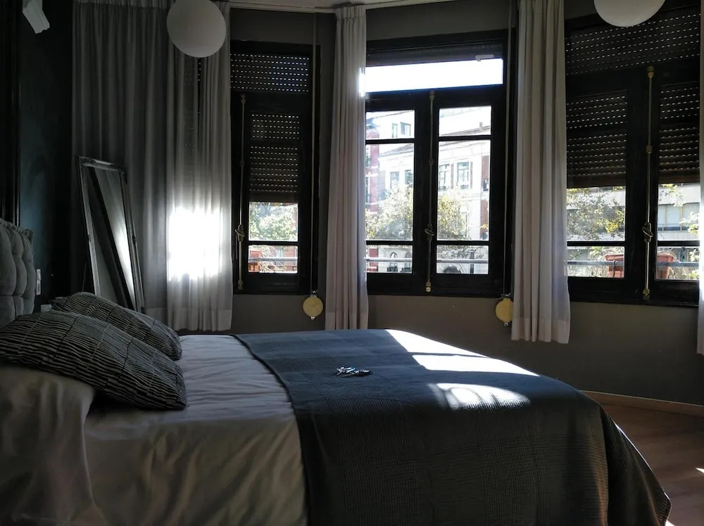 7 Moons B&B