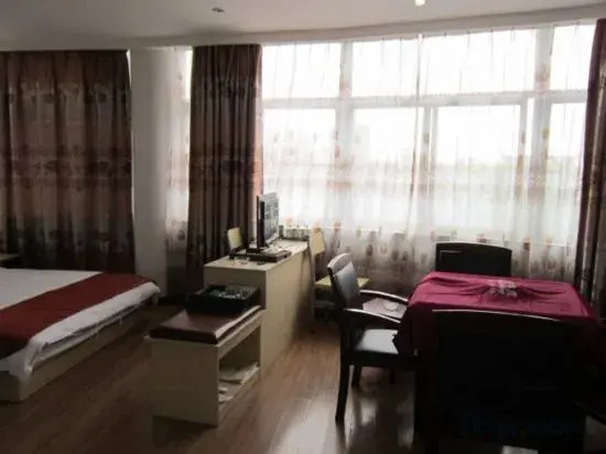 Yisu Qingju Hotel (Yuyao Yintai City Branch)