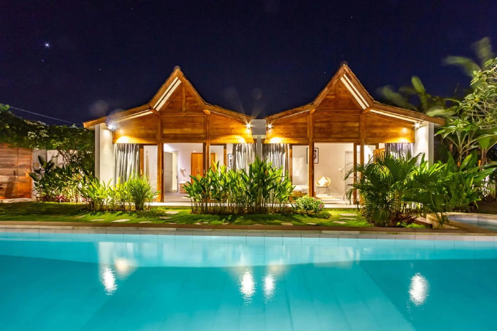 Villa Nahema - 4BR Villa in Seminyak Next to the Beach