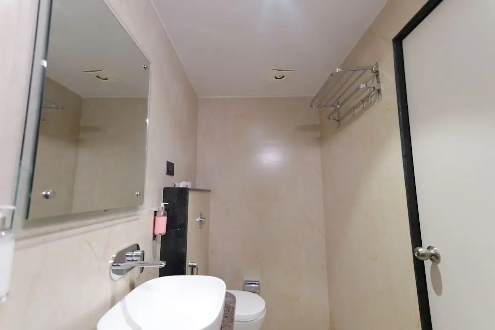 Hotel Sarc Inn