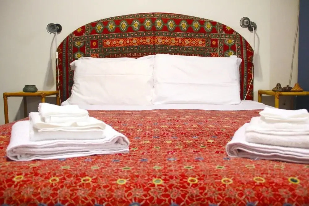 Ethnic Apt in Testaccio's Heart, Serviced by Hostmaker