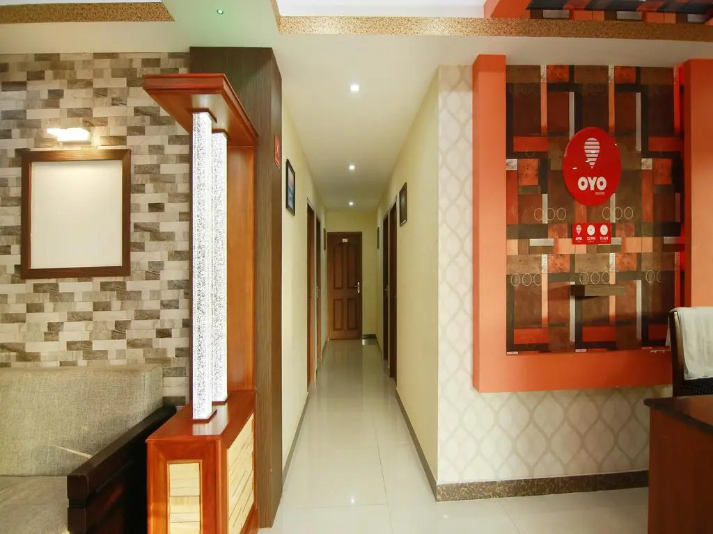 OYO Flagship 5202 Hotel Pearl Malabar
