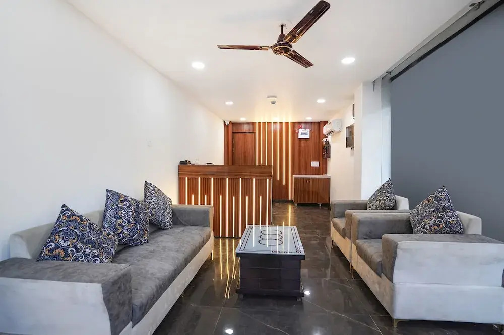 FabHotel The Royal - Nr Guru Govind Singh University