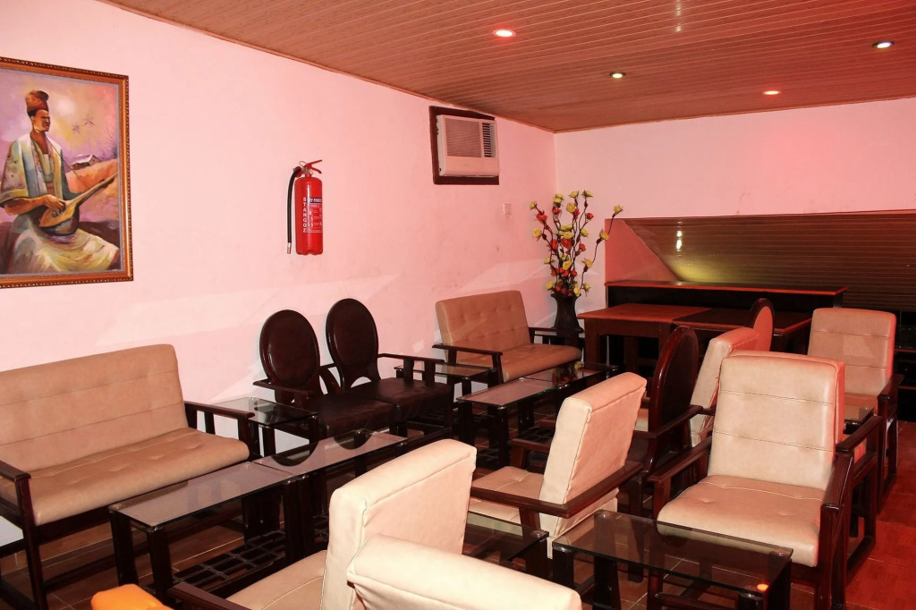 Springpark Yaad Hotel