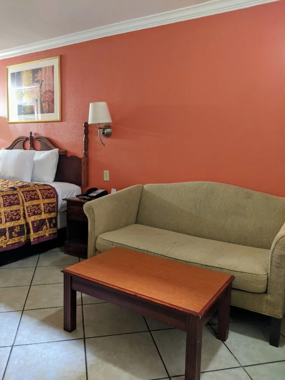 Lake Houmas Inn