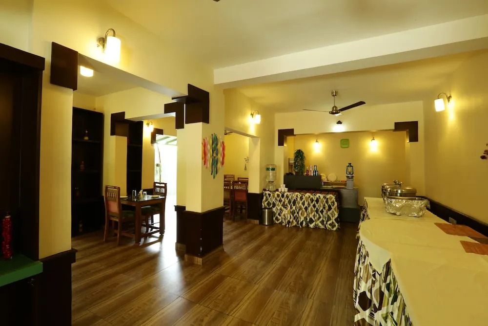 OYO 4215 Spice Valley