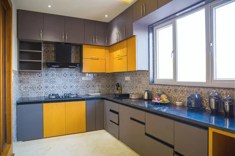Alaya Stays BYDM The Sky Heaven - 4 BHK Penthouse 15 Min from Triveni Ghat With Balcony & Lift