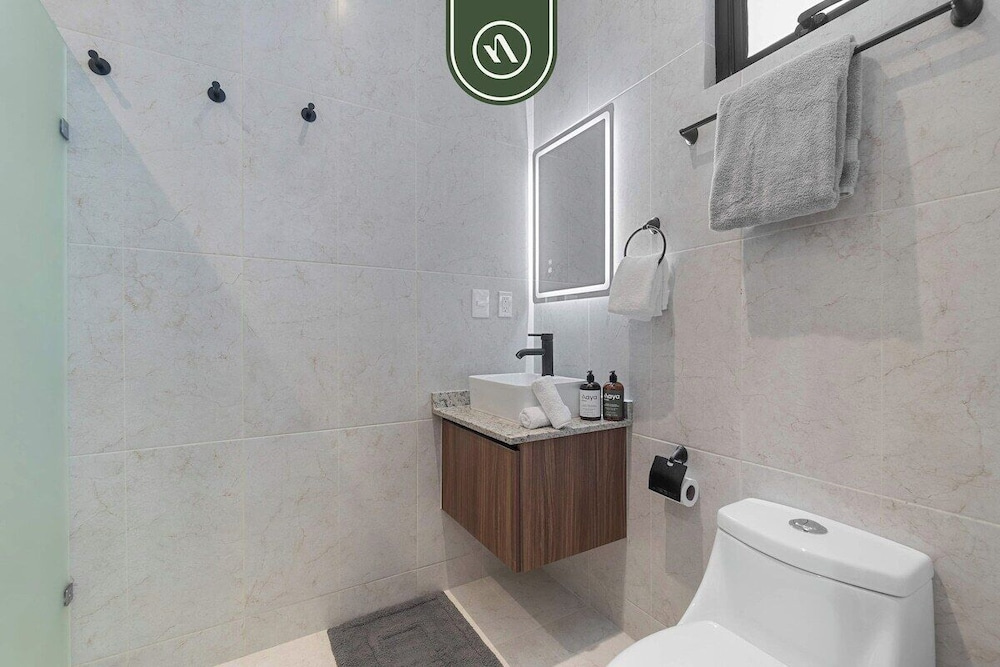 Brand New 1 BR Condo Right Next to the Malecon