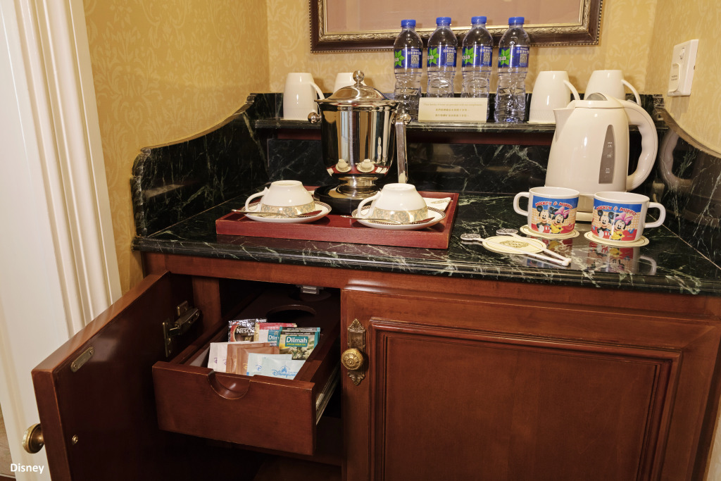 Hong Kong Disneyland Hotel