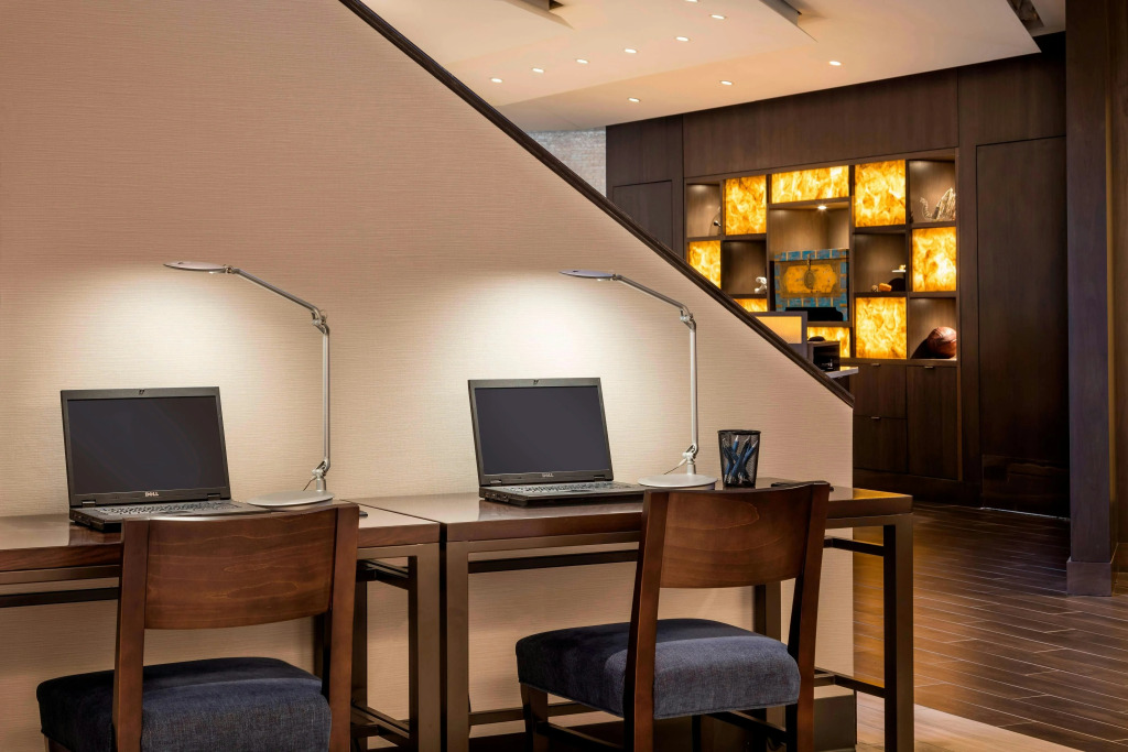 Four Points by Sheraton Norwood Conference Center