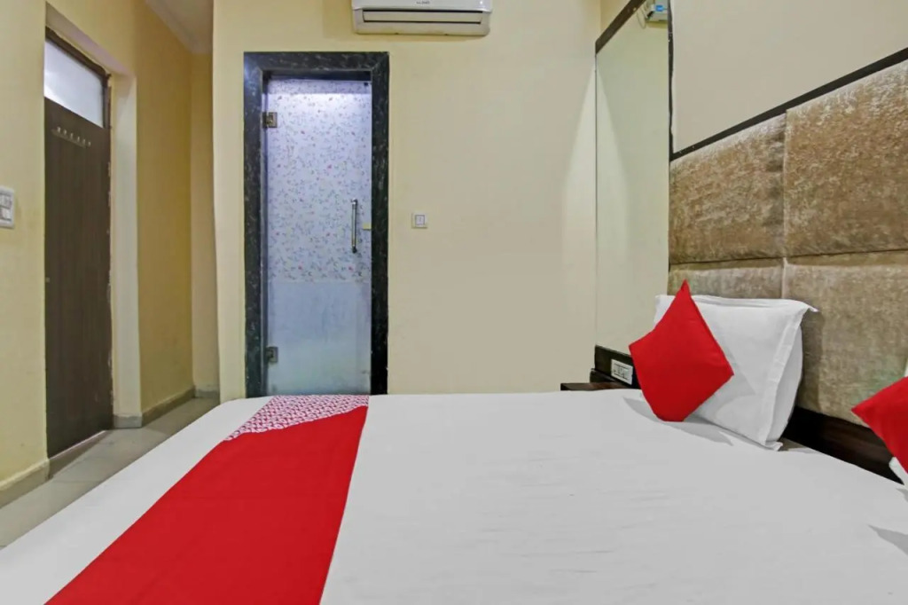 OYO Flagship 80456 Arjun Palace